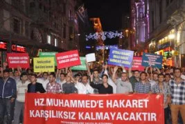 Taksim’de, hakaret filmine büyük tepki