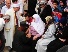 “Vatan sağolsun” demediler, hesap sordular