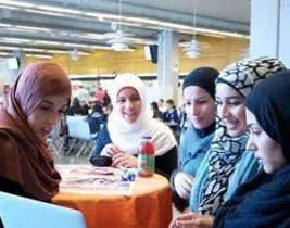 Fransa’da Müslüman kökenli gençler arasında İslam’a bağlılık artıyor
