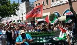 Gazze için gıyabi cenaze namazları ve protestolar