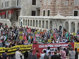 ABD saldırıları Fatih Camii’nde protesto edildi