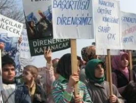 “Hayatın bir alanında Hak, başka alanında batıl üzere olamayız”
