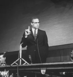 Malcolm X’in Oxford’daki konuşması (ViDEO)