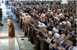 Tahran Cuma imamından Rus saldırılarına dua