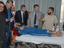 Filistinli yaralılar Türkiye’ye getirildi