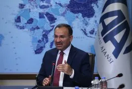 Bozdağ: 16 bin kişi tutuklu, 6 bin gözaltı var