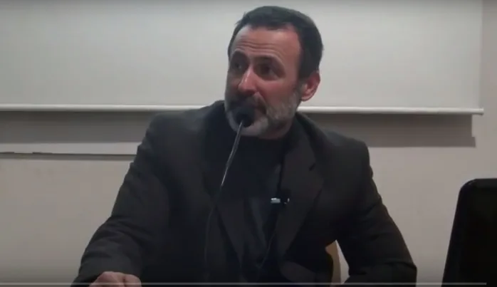 Kavminin dinini terk eden ‘İbrahim’ gibi olmalıyız!
