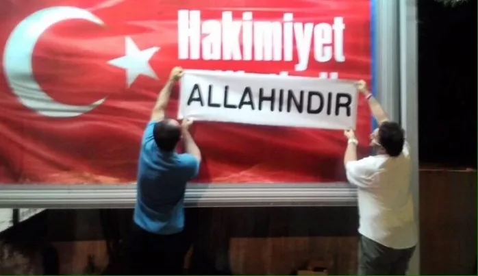 En büyük darbe Allah’ın hâkimiyet hakkını gasp etmektir