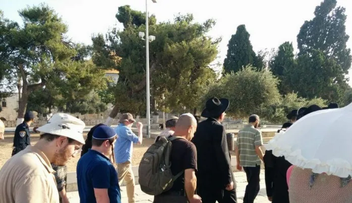 Yahudi işgalcilerden Mescid-i Aksa’ya baskın
