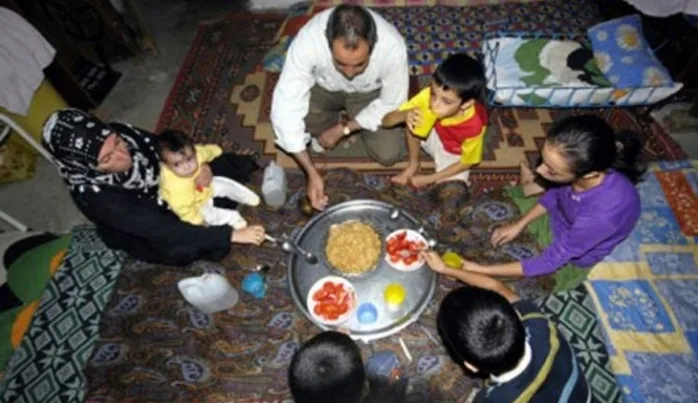 Asgari ücretli enflasyon karşısında daha da yoksullaştı