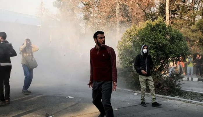 İran konusunda dengeli bir değerlendirme: İran’ı kim karıştırıyor?