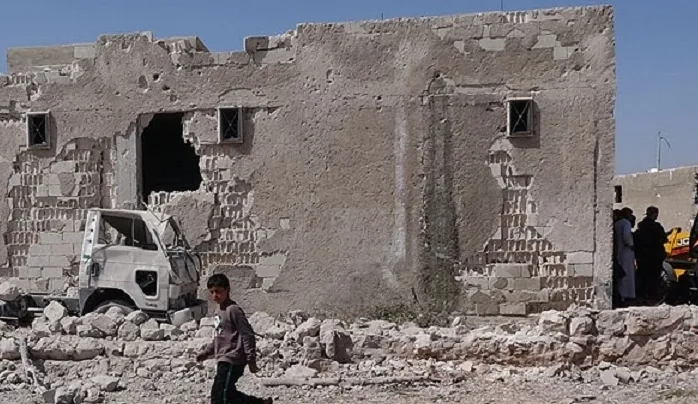 İşgalci Rusya İdlib’de okuldan çıkan öğrencileri bombaladı, 16'sı çocuk 20 mazlum katledildi