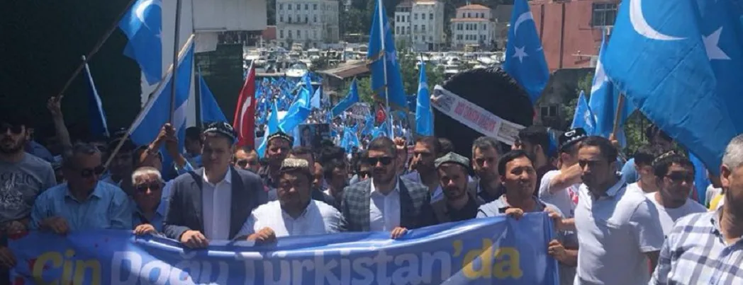 Zâlim Çin rejiminin 9 yıl önce gerçekleştirdiği Urumçi katliamı İstanbul’da protesto edildi