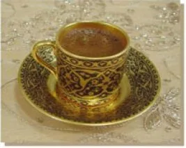 Altın tozlu yemekten sonra altın tozlu kahve: Allah ıslah etsin