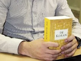 Okuyucusuna Kur’an hediye eden&nbsp;gazeteye medya ödülü
