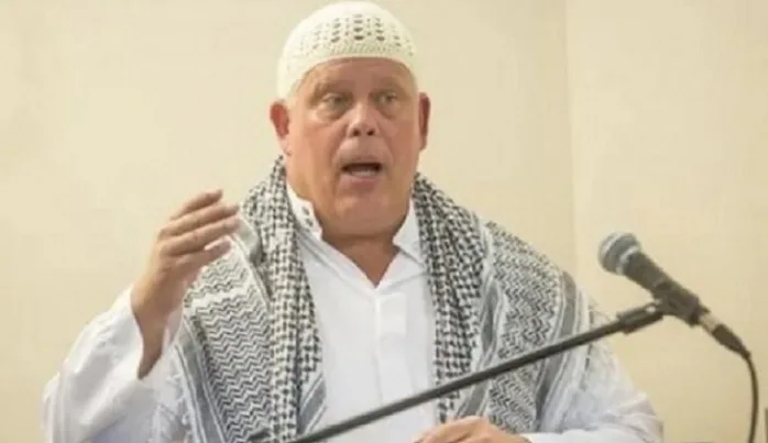 ABD’li eski asker, İslam Merkezini bombalamayı planlarken Müslüman oldu