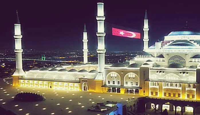 Sultan Birinci Tayyip Han Camii ve camiler üzerine düşünceler