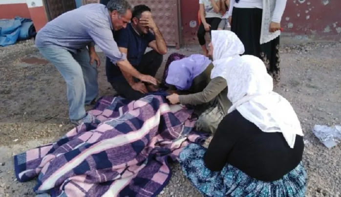 Türkiye’nin “Barış Pınarı Operasyonu”yla köşeye sıkışan PKK-PYD’den katliam üstüne katliam