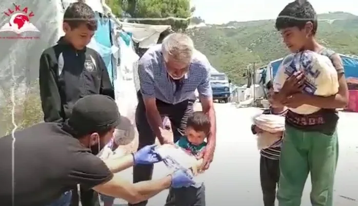 İLKAV gönüllüleri salgın döneminde İdlibli kardeşlerini unutmadı