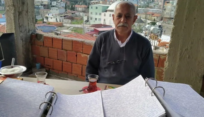El yazısı ile 4 bin 500 sayfa Kürtçe Kur’an tefsiri yazdı