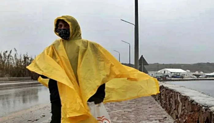“Lesvos Adası’nda büyük bir ihmal ve zenofobi (yabancı nefreti) ile karşılaştım”