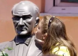 Din değil ama bu dogmatizm terakkiye manidir