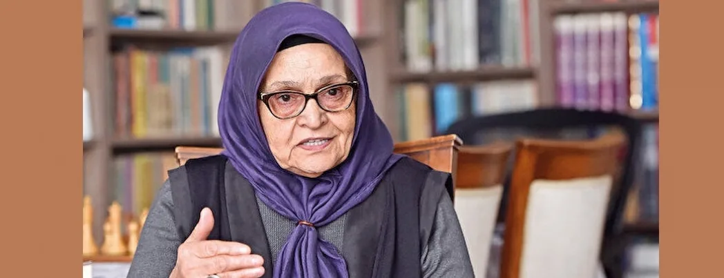 Ercümend Özkan’ın eşi Mukaddes Özkan’la