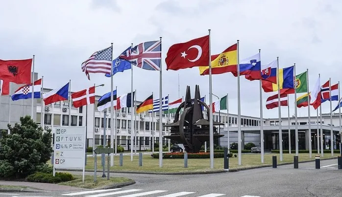 Küfrün Kalesi Uluslararası Düzen