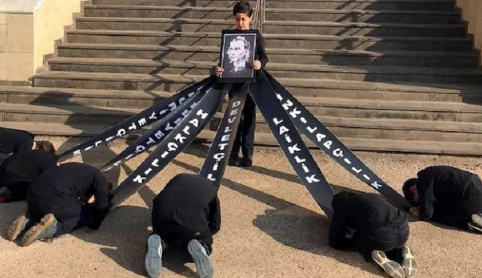 23 Nisan ve Gündelikçi Din Tercihleri