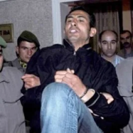 <STRONG>Cebinden ‘Kuvayi Milliye’ kartı çıktı </STRONG>