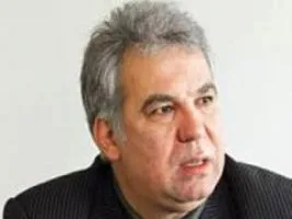 <FONT size=2><STRONG>“O gün Mumcu’yu darbe olacağına inandırdılar”</STRONG></FONT>