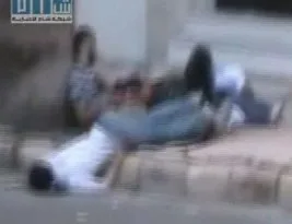 Humus’ta sokaklar cesetlerle dolu (Video)