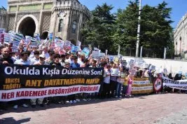 “Andımız” dayatması ve başörtüsü yasağı protesto edildi