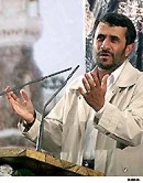 Ahmedinejad: Allah’ı her zaman hatırlamak, gaflet ve dalaletle savaşmanın tek yoludur