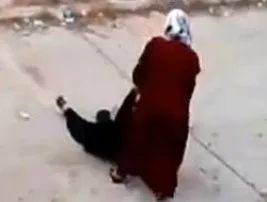Suriyeli kadından cesaret dersi (VİDEO)