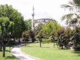İzmit’te camiye çirkin saldırı